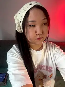 Snapshot of tammy_gun chatting on 12.03.25 tammy gun online show from 12.03.25