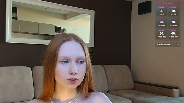 Snapshot of FoxyMira chatting on 05.30.26 FoxyMira online show from 05.30.26