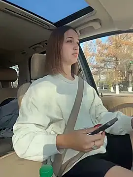 DollyTall online show from 10.31.25