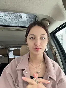 DollyTall online show from 02.21.26