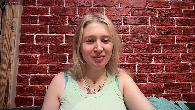 CitrusBlissss online show from 11.22.25