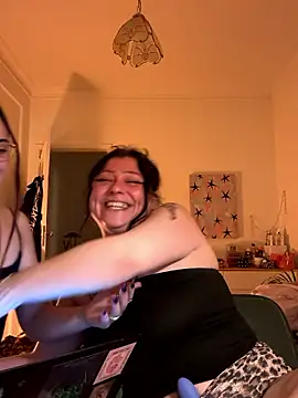 Snapshot of very_licious chatting on 01.15.26 very licious online show from 01.15.26