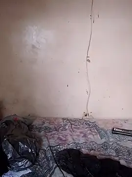 Snapshot of Themberh97 chatting on 11.30.25 Themberh97 online show from 11.30.25