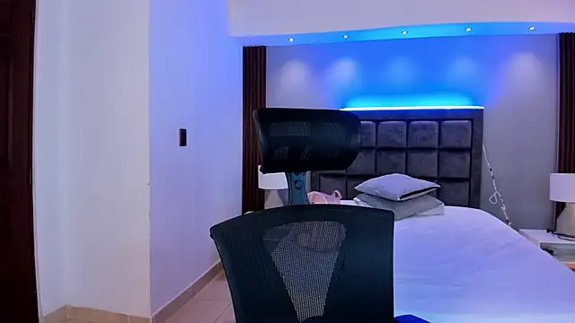 AidaJones online show from 10.09.25