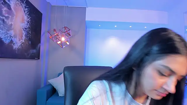 AidaJones online show from 10.16.25