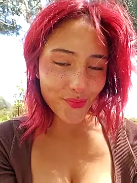 Snapshot of sorpresa_x chatting on 11.19.25 sorpresa x online show from 11.19.25