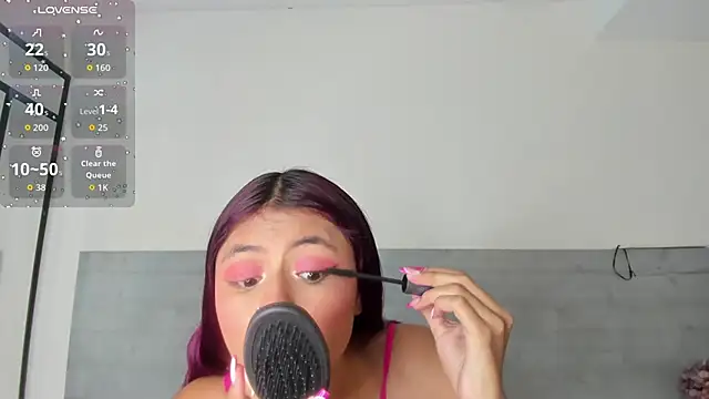 sunnyWhitee online show from 07.23.26