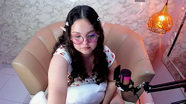 ShylySweet online show from 10.29.25