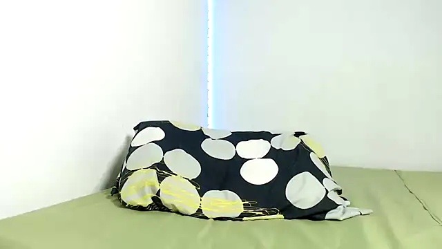 IsaXander743 online show from 10.02.25