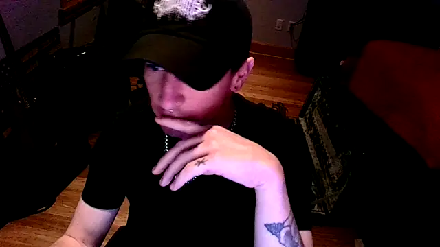 Snapshot of LEVIATHANX666 chatting on 03.04.26 LEVIATHANX666 online show from 03.04.26