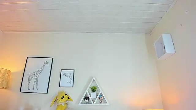 LusyKitty online show from 12.04.25