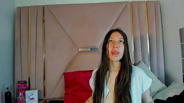 Snapshot of venusmorgan chatting on 09.29.25 venusmorgan online show from 09.29.25