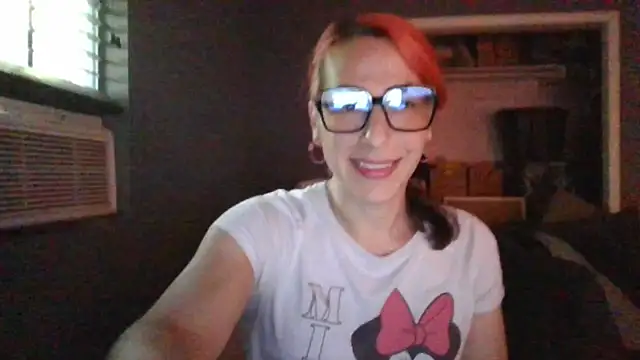 Snapshot of mayra_mayhem chatting on 04.15.26 mayra mayhem online show from 04.15.26