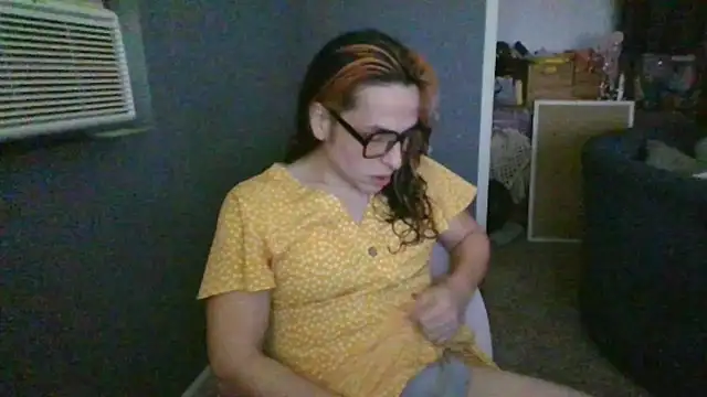 Snapshot of mayra_mayhem chatting on 05.18.26 mayra mayhem online show from 05.18.26