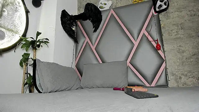 Euphoria 07 online show from 10.26.25