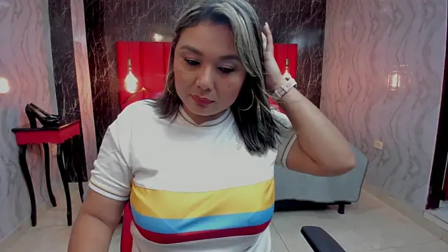 LatinaHoleQueen online show from 06.27.26