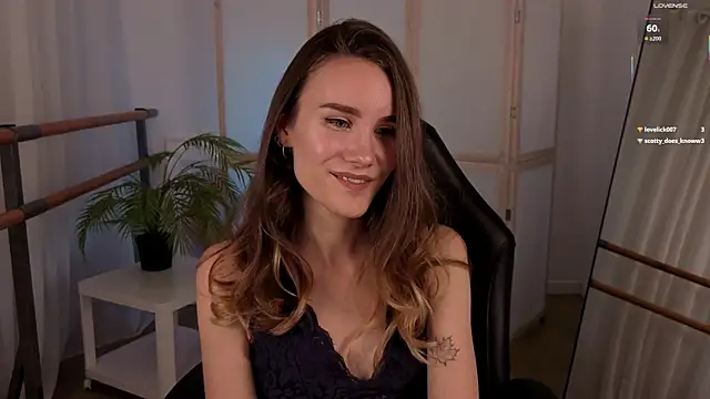 Snapshot of _Clare_Florence_ chatting on 09.16.25  Clare Florence  online show from 09.16.25