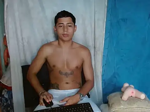 Snapshot of Lil_condor_bby1 chatting on 09.18.25 Lil condor bby1 online show from 09.18.25