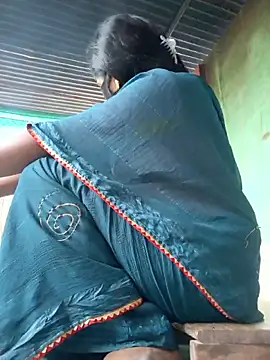 Falguni Desai online show from 12.17.25