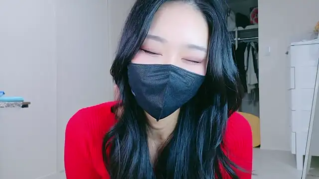 Snapshot of ramuchan_desu chatting on 10.25.25 ramuchan desu online show from 10.25.25