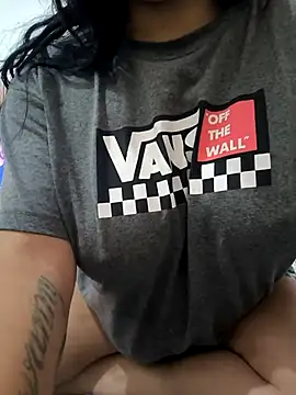 Snapshot of jojo_surfistinha89 chatting on 09.28.25 jojo surfistinha89 online show from 09.28.25