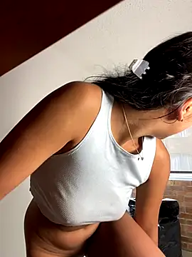 Snapshot of Sarahcutexoxox chatting on 09.29.25 Sarahcutexoxox online show from 09.29.25