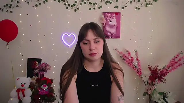 Amanda Bright  online show from 04.24.26