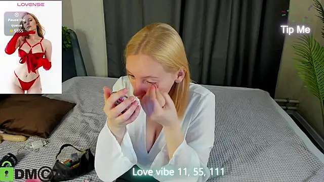 Snapshot of Anna_Chelsea chatting on 11.01.25 Anna Chelsea online show from 11.01.25