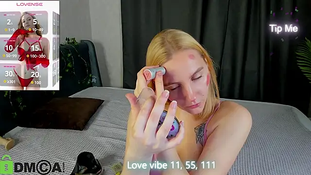 Snapshot of Anna_Chelsea chatting on 11.10.25 Anna Chelsea online show from 11.10.25