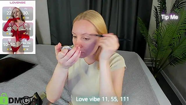 Snapshot of Anna_Chelsea chatting on 11.12.25 Anna Chelsea online show from 11.12.25