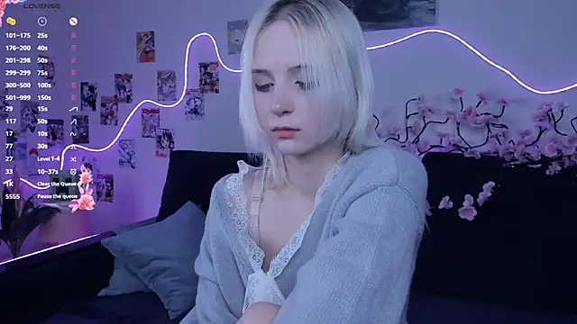 Megan--chan online show from 12.19.25