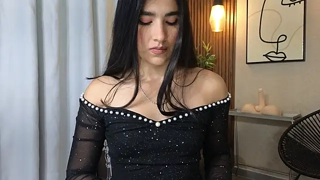 Lia Mar  online show from 10.13.25