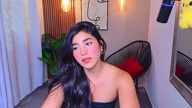 Lia Mar  online show from 05.28.26