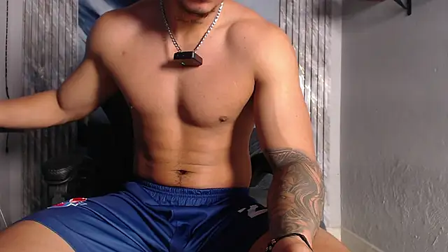 Snapshot of ThiagoBlaze chatting on 06.25.26 ThiagoBlaze online show from 06.25.26