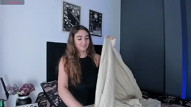 Alice Dickinssonn online show from 09.29.25