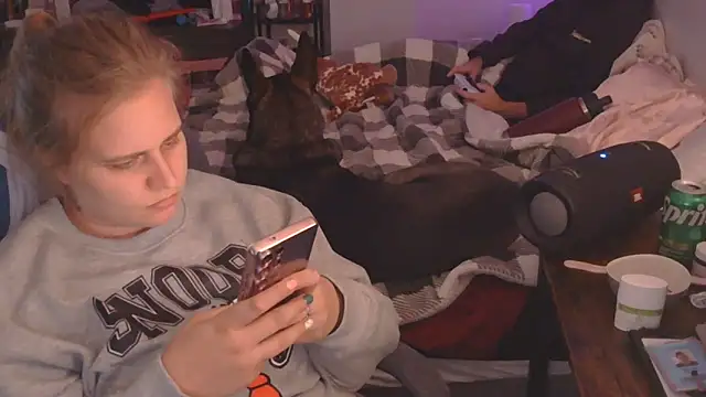 Sexyblonde12344 online show from 09.13.25