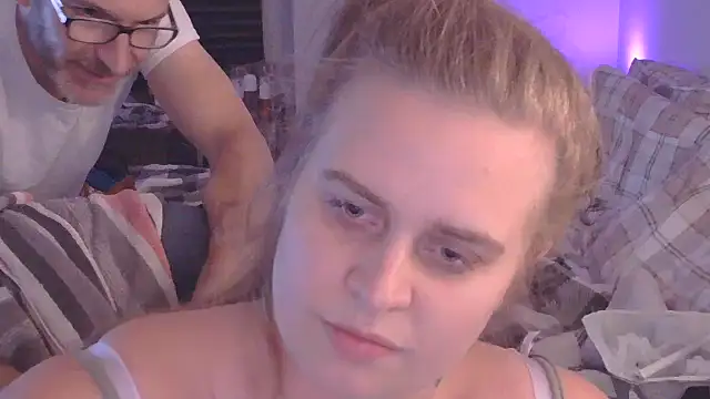 Sexyblonde12344 online show from 10.16.25