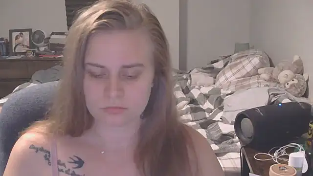 Sexyblonde12344 online show from 11.26.25