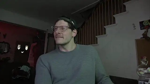 Snapshot of MasterDaddyCool chatting on 05.06.26 MasterDaddyCool online show from 05.06.26