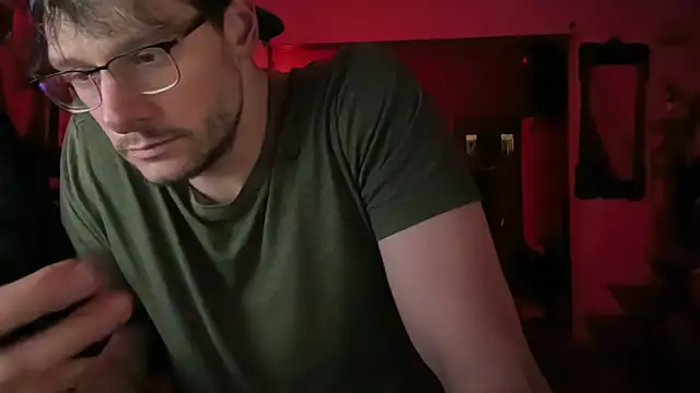 Snapshot of MasterDaddyCool chatting on 05.18.26 MasterDaddyCool online show from 05.18.26