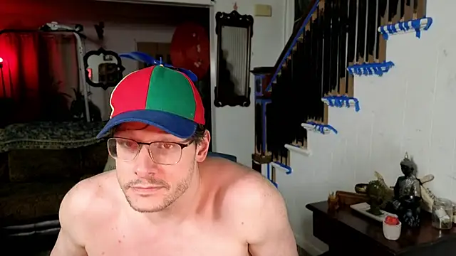 Snapshot of MasterDaddyCool chatting on 06.08.26 MasterDaddyCool online show from 06.08.26