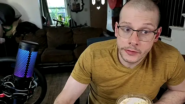 Snapshot of MasterDaddyCool chatting on 06.18.26 MasterDaddyCool online show from 06.18.26