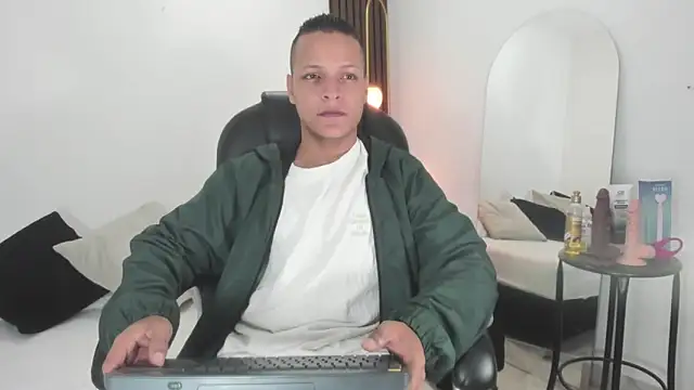 Ricky Owens1 online show from 09.12.25