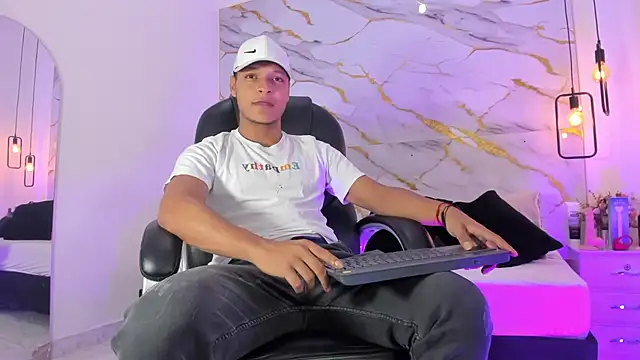 Ricky Owens1 online show from 10.13.25