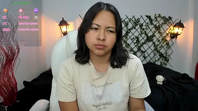 Louisa  clare online show from 12.14.25