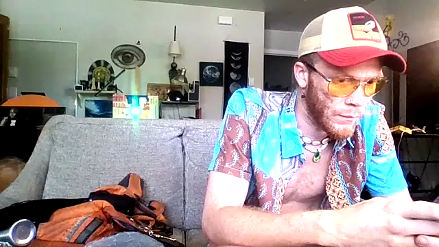 Snapshot of jinjasnack chatting on 10.13.25 jinjasnack online show from 10.13.25