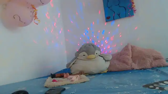 Snapshot of Victoria_new chatting on 11.11.25 Victoria new online show from 11.11.25