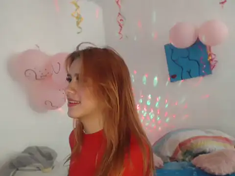 Snapshot of Victoria_new chatting on 11.12.25 Victoria new online show from 11.12.25