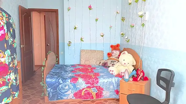 Snapshot of Audrey_Aura chatting on 09.24.25 Audrey Aura online show from 09.24.25