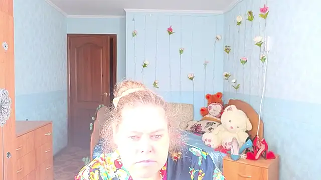 Snapshot of Audrey_Aura chatting on 09.25.25 Audrey Aura online show from 09.25.25